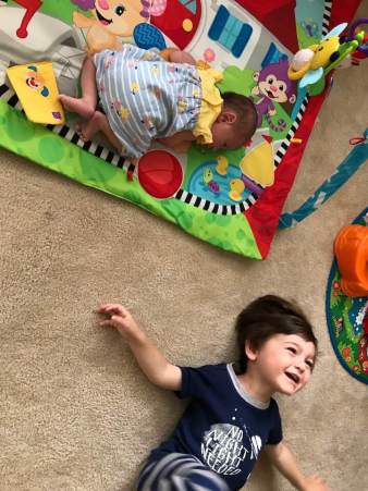 40371481_10217525324708442_171883040702726144_n